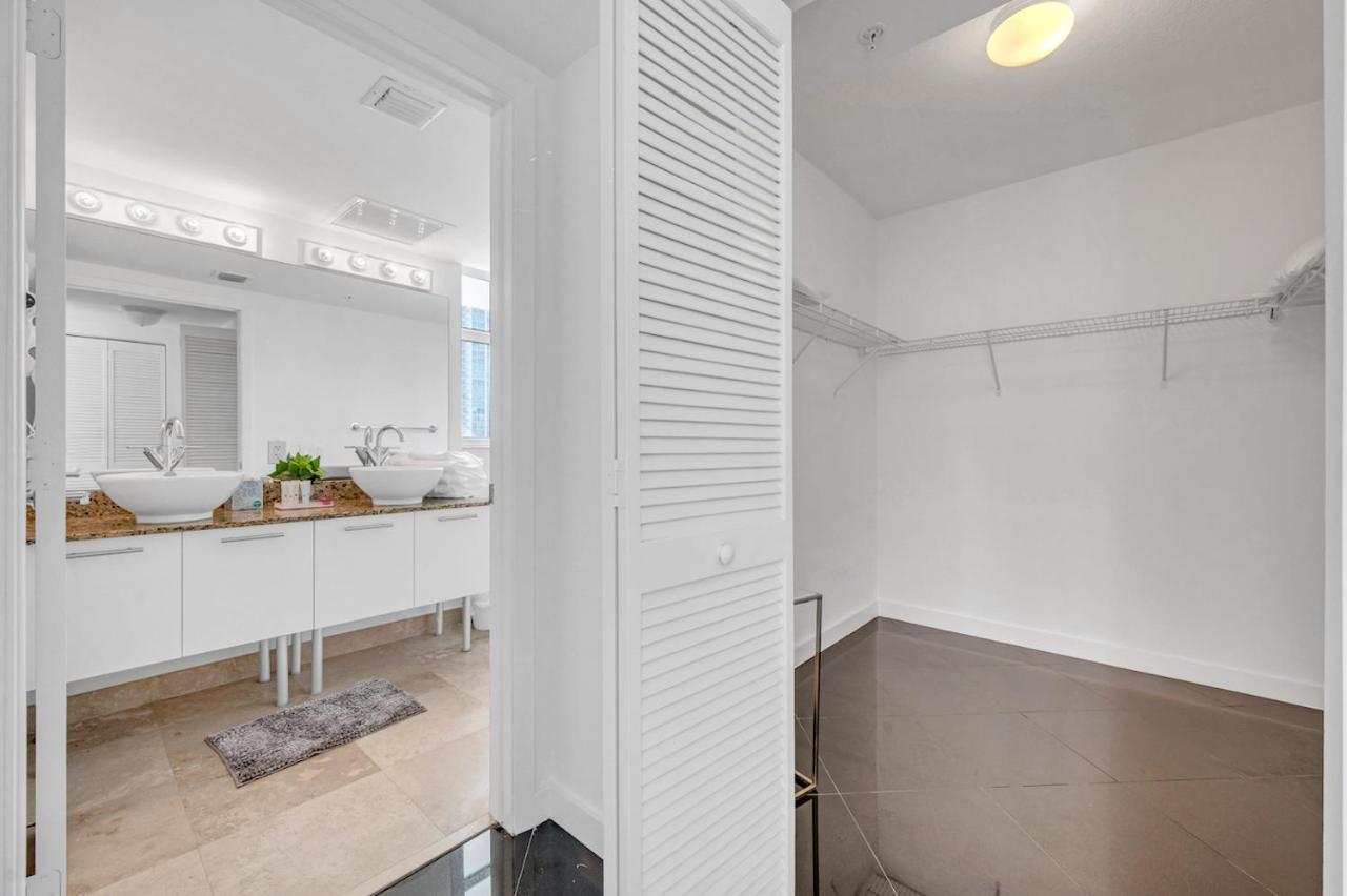 Iconic 2 Bedroom Loft Brickell-Stunning Views Miami Kültér fotó