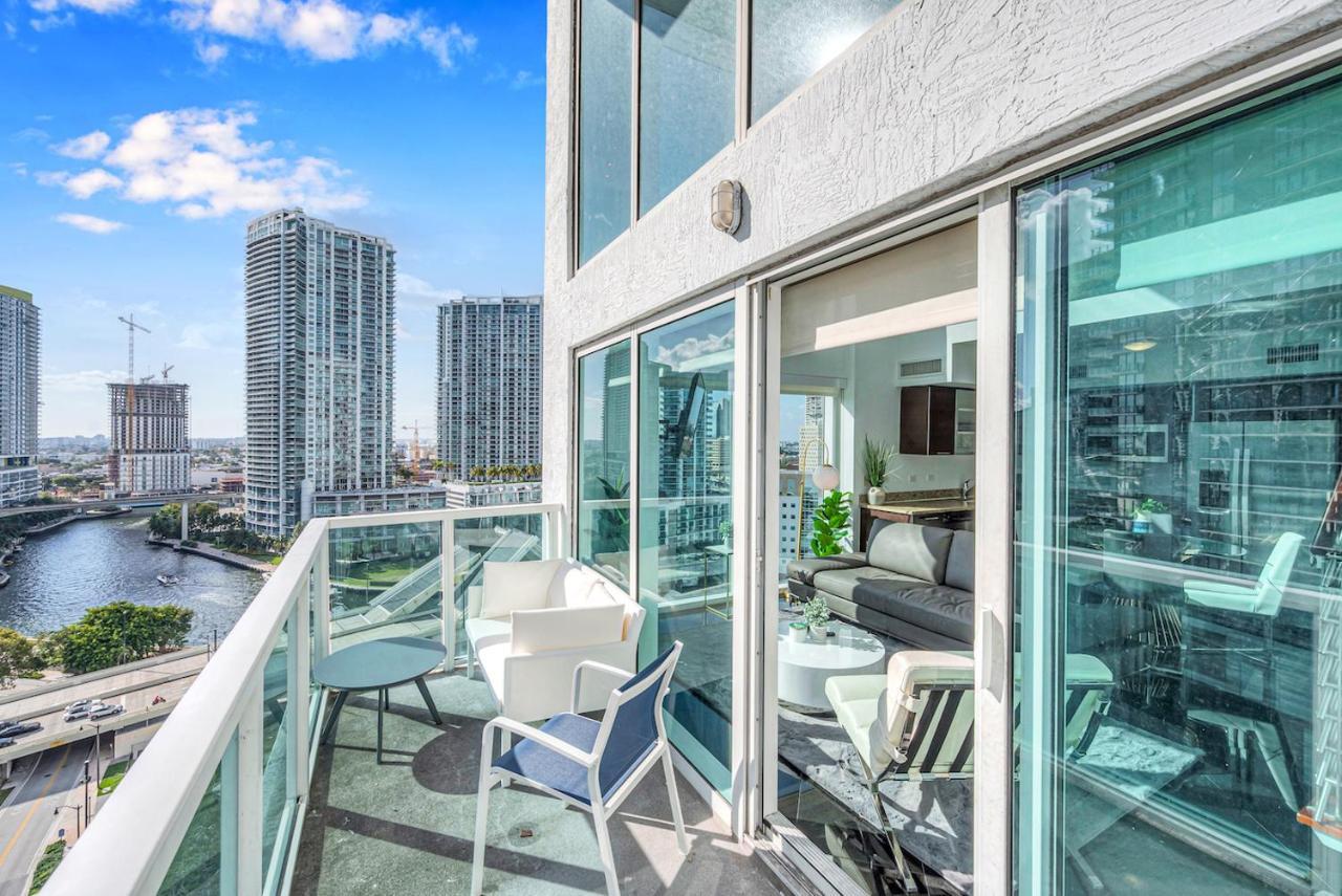 Iconic 2 Bedroom Loft Brickell-Stunning Views Miami Kültér fotó